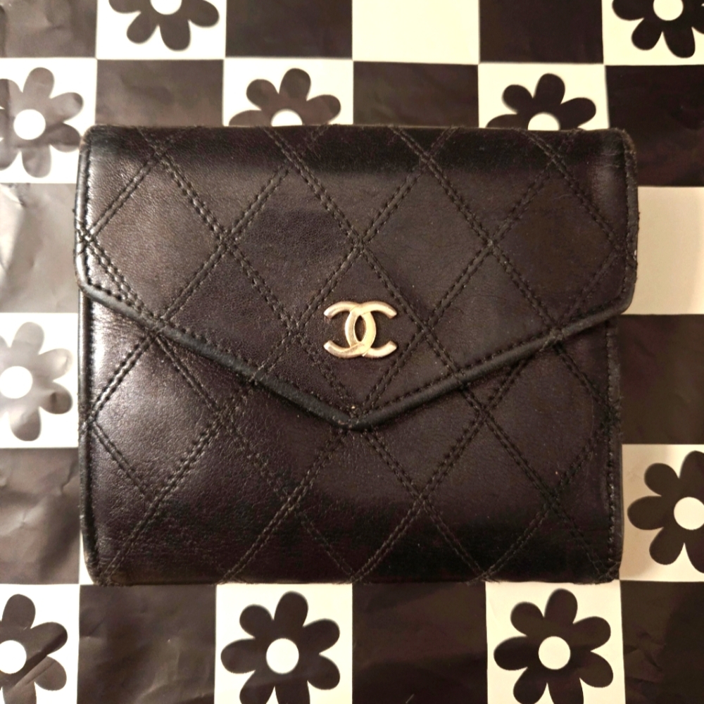 Chanel Coco Mark Matelasse Lambskin Vintage Wallet